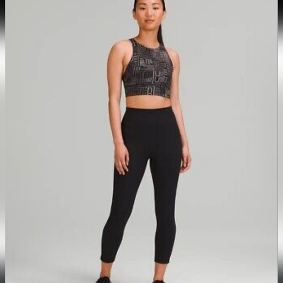 Lululemon Power tank - Picture 3 of 9